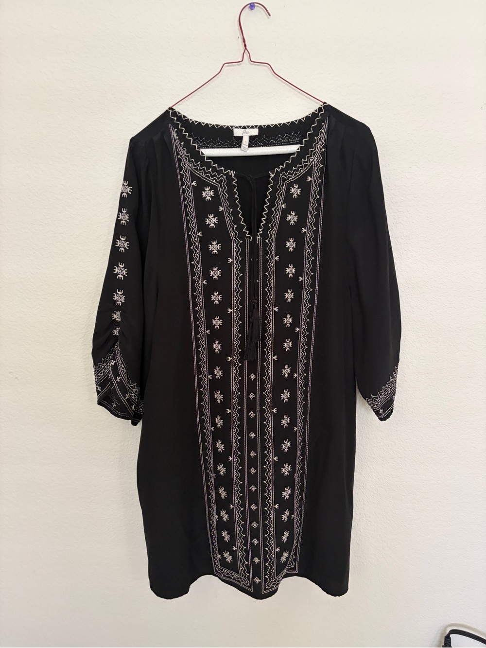 Joie Embroidered Black Women's shift dress small